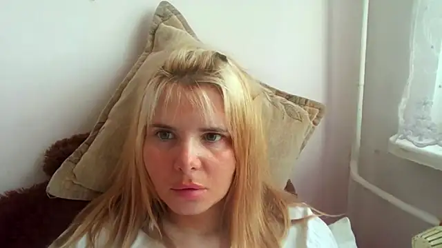 HornyElena online show from 04/10/26, 01:16