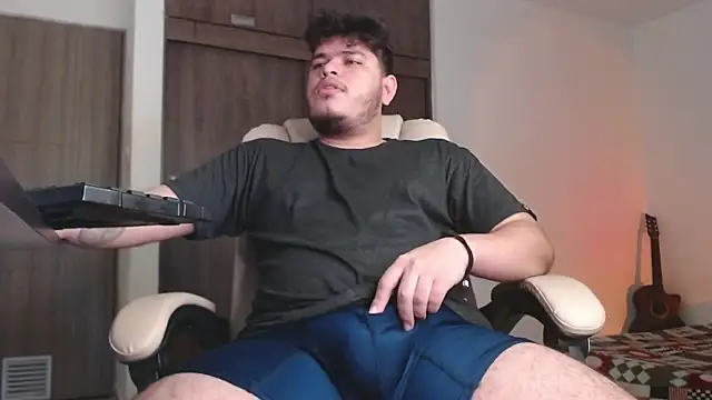 Snapshot of Dante_Bonett chatting on 11/10/25, 09:36 Dante Bonett online show from 11/10/25, 09:36