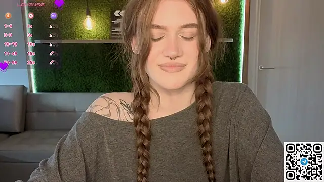 eshleeygreen online show from 04/17/26, 12:52