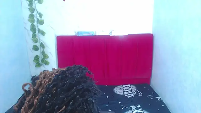 Snapshot of akiracampell chatting on 11/21/25, 11:53 akiracampell online show from 11/21/25, 11:53