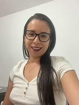 Vicky ro online show from 12/03/25, 02:41