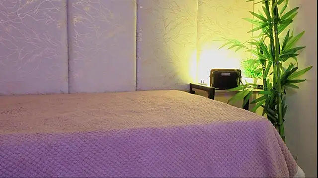  ViolletteNoir  online show from 03/16/26, 09:08