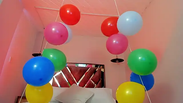 Juliette Leroyy online show from 03/31/26, 07:36