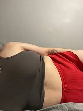 Snapshot of Elainaa chatting on 11/05/25, 10:21 Elainaa online show from 11/05/25, 10:21