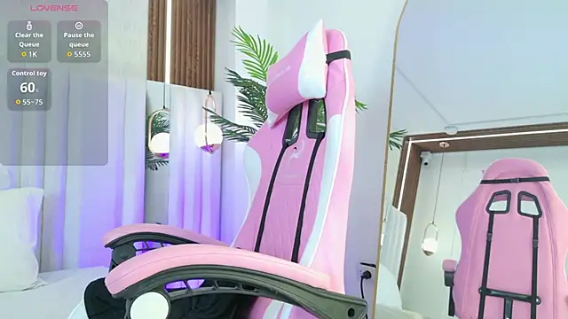 iam katherine online show from 04/14/26, 08:48