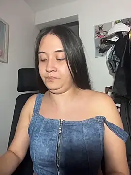 Melody Spencer26 online show from 04/07/26, 07:36