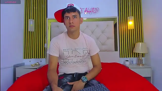 KEVIN MCKINLEY online show from 11/09/25, 06:01