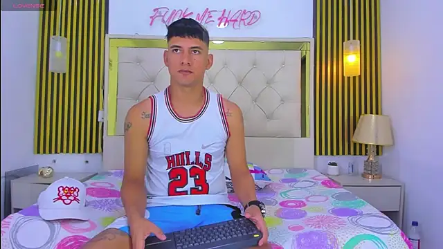 KEVIN MCKINLEY online show from 11/13/25, 12:20