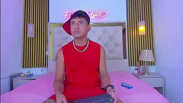 KEVIN MCKINLEY online show from 11/18/25, 12:16