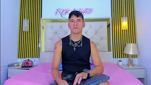 KEVIN MCKINLEY online show from 11/25/25, 12:10