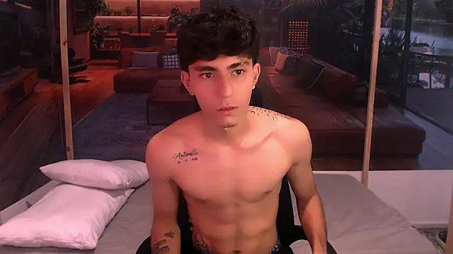 Bryant Connor online show from 11/08/25, 03:18