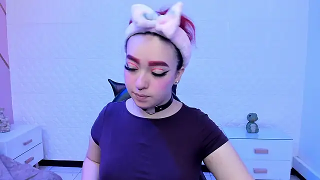 Dakkotta   online show from 11/12/25, 02:28