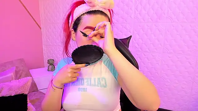 Dakkotta   online show from 11/26/25, 04:13