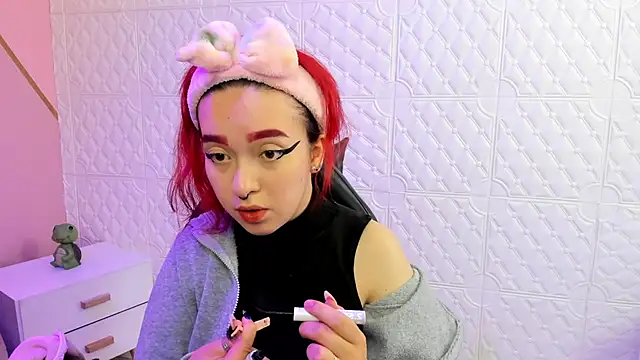 Dakkotta   online show from 12/03/25, 04:09