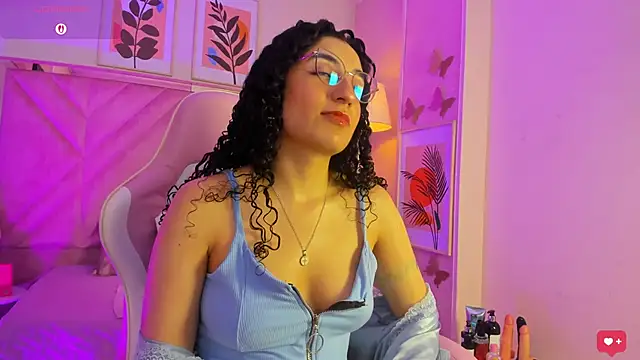 DemiJones  online show from 12/23/25, 04:54