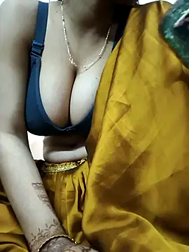 Snapshot of SexySwatii chatting on 02/04/26, 04:51 SexySwatii online show from 02/04/26, 04:51