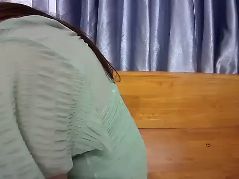 Snapshot of Hatmuaxa chatting on 11/09/25, 07:06 Hatmuaxa online show from 11/09/25, 07:06