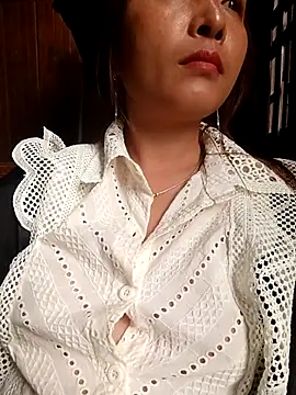 Missa-kute20 online show from 11/08/25, 02:12