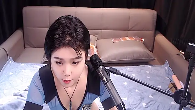 ruirui998 online show from 01/18/26, 01:04