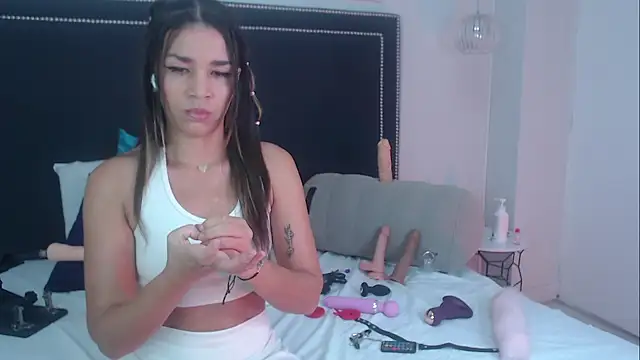 aleskaswarovski online show from 02/09/26, 03:27