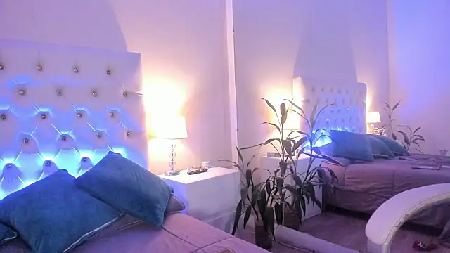 Scarlett Bunny  online show from 05/27/26, 01:57