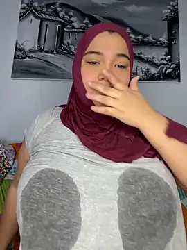 Snapshot of sweetmuslim01 chatting on 01/26/25, 04:30 sweetmuslim01 online show from 01/26/25, 04:30