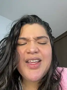 Snapshot of sweetmuslim01 chatting on 03/10/25, 02:50 sweetmuslim01 online show from 03/10/25, 02:50