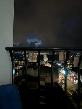 Snapshot of sweetmuslim01 chatting on 09/08/25, 11:26 sweetmuslim01 online show from 09/08/25, 11:26