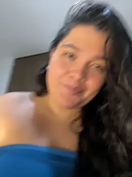 Snapshot of sweetmuslim01 chatting on 11/28/25, 06:27 sweetmuslim01 online show from 11/28/25, 06:27