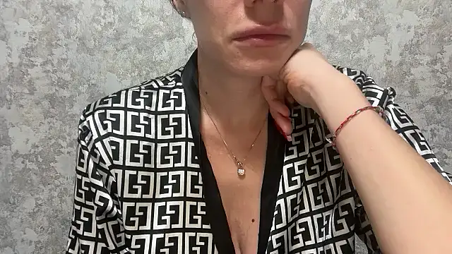 Angelinaa19 online show from 03/19/26, 08:13