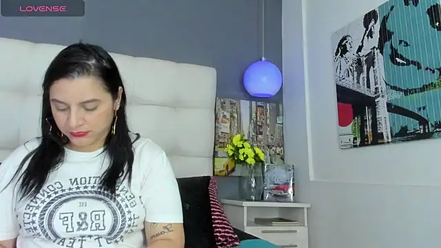 Sharon Tyga20 online show from 11/19/25, 08:09