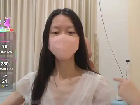 Lil-Cherries online show from 11/16/25, 03:45