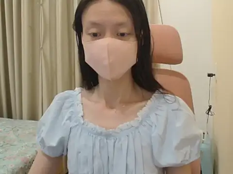 Lil-Cherries online show from 02/25/26, 01:10