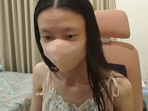 Lil-Cherries online show from 03/12/26, 11:05