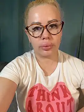 MonnyStef online show from 02/24/26, 03:32