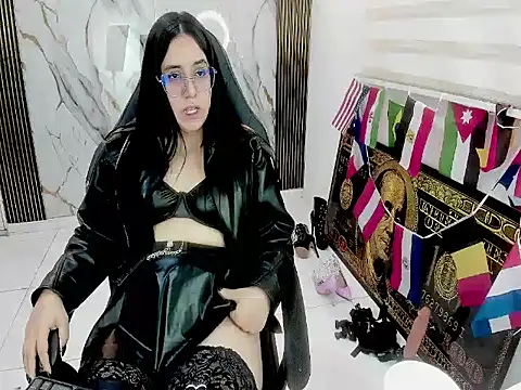 Snapshot of queen_findom1 chatting on 07/14/26, 10:21 queen findom1 online show from 07/14/26, 10:21