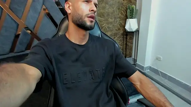 Snapshot of Jacob_Benelli chatting on 02/11/26, 11:32 Jacob Benelli online show from 02/11/26, 11:32