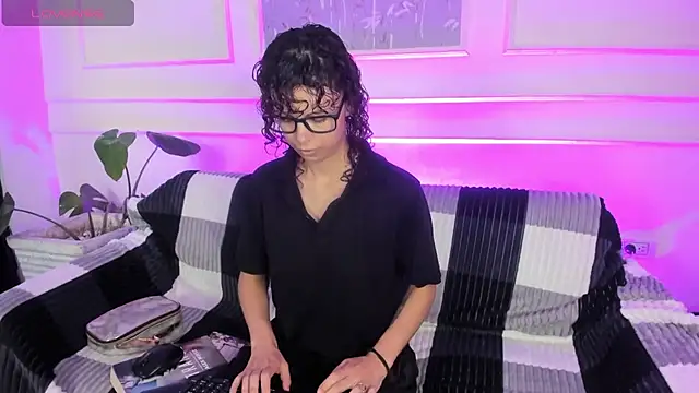 AliceMadnes online show from 03/07/26, 04:26