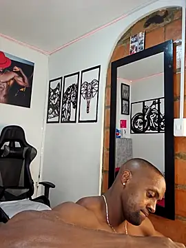 Snapshot of MIKE_KILIANjs chatting on 11/22/25, 02:16 MIKE KILIANjs online show from 11/22/25, 02:16