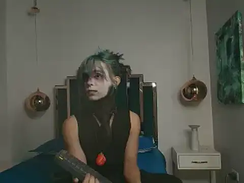 luxiel  online show from 04/07/26, 08:53