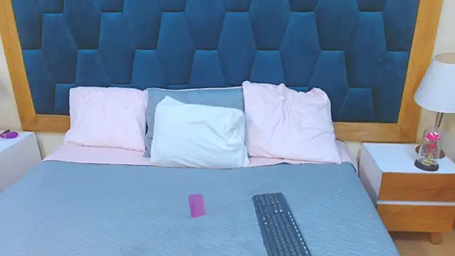 morrigan luxus2 online show from 01/31/26, 07:11