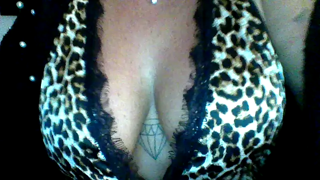 cleo094 online show from 12/19/25, 11:56