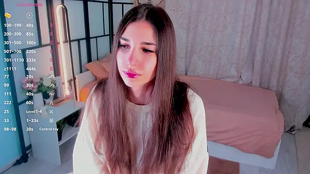 ShennaKoerper online show from 12/02/25, 08:30