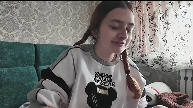 SweetLiaison online show from 04/14/26, 06:08