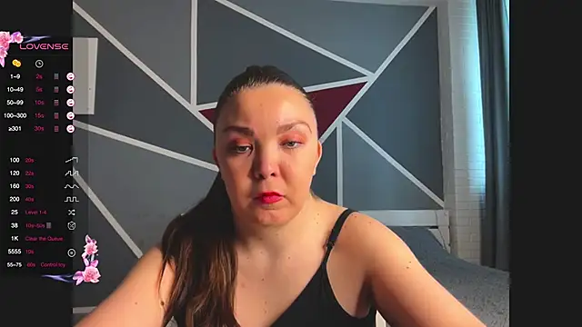 Snapshot of liliaMaivis chatting on 11/26/25, 12:06 liliaMaivis online show from 11/26/25, 12:06