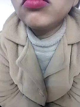 Snapshot of Sexy_Divya__ chatting on 01/11/26, 06:18 Sexy Divya online show from 01/11/26, 06:18