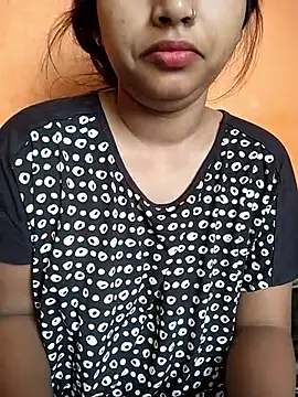 Sexy Divya   online show from 05/19/26, 12:38