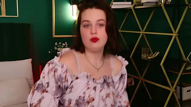 Rebecca  Moon online show from 11/17/25, 03:56