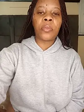 Emmylove-xr25 online show from 05/26/26, 06:20
