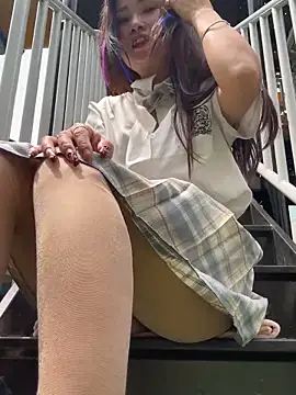 luna-sisi online show from 04/08/26, 04:45